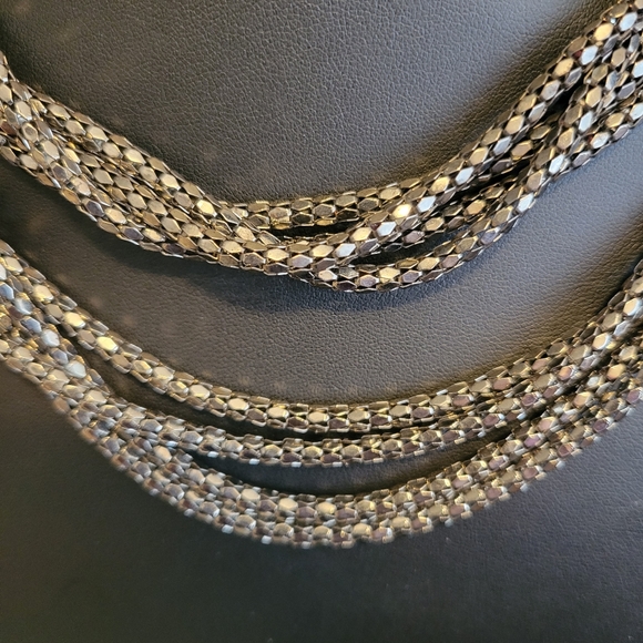 Vintage Gun Metal Muliti Layering Necklace. - Picture 4 of 5
